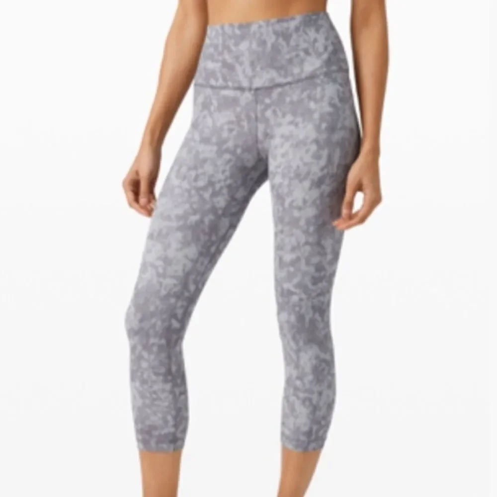 Lululemon Align HR Crop 21